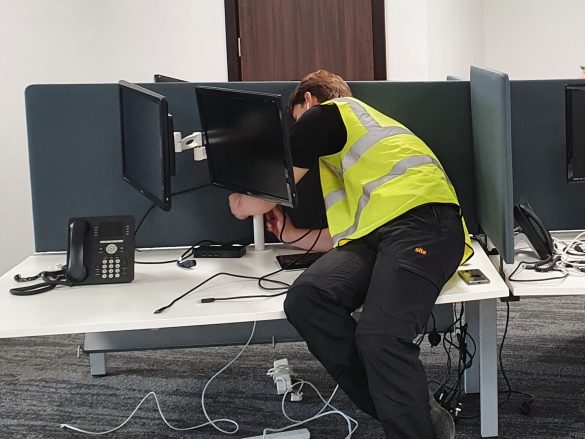 Computer Relocations Engineer TFT Monitor Relocation & Installation